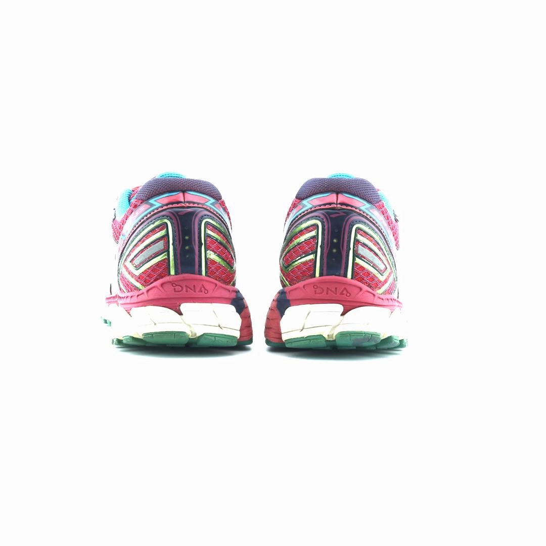 BROOKS ADRENALINE GTS 15 performance running shoe visuals