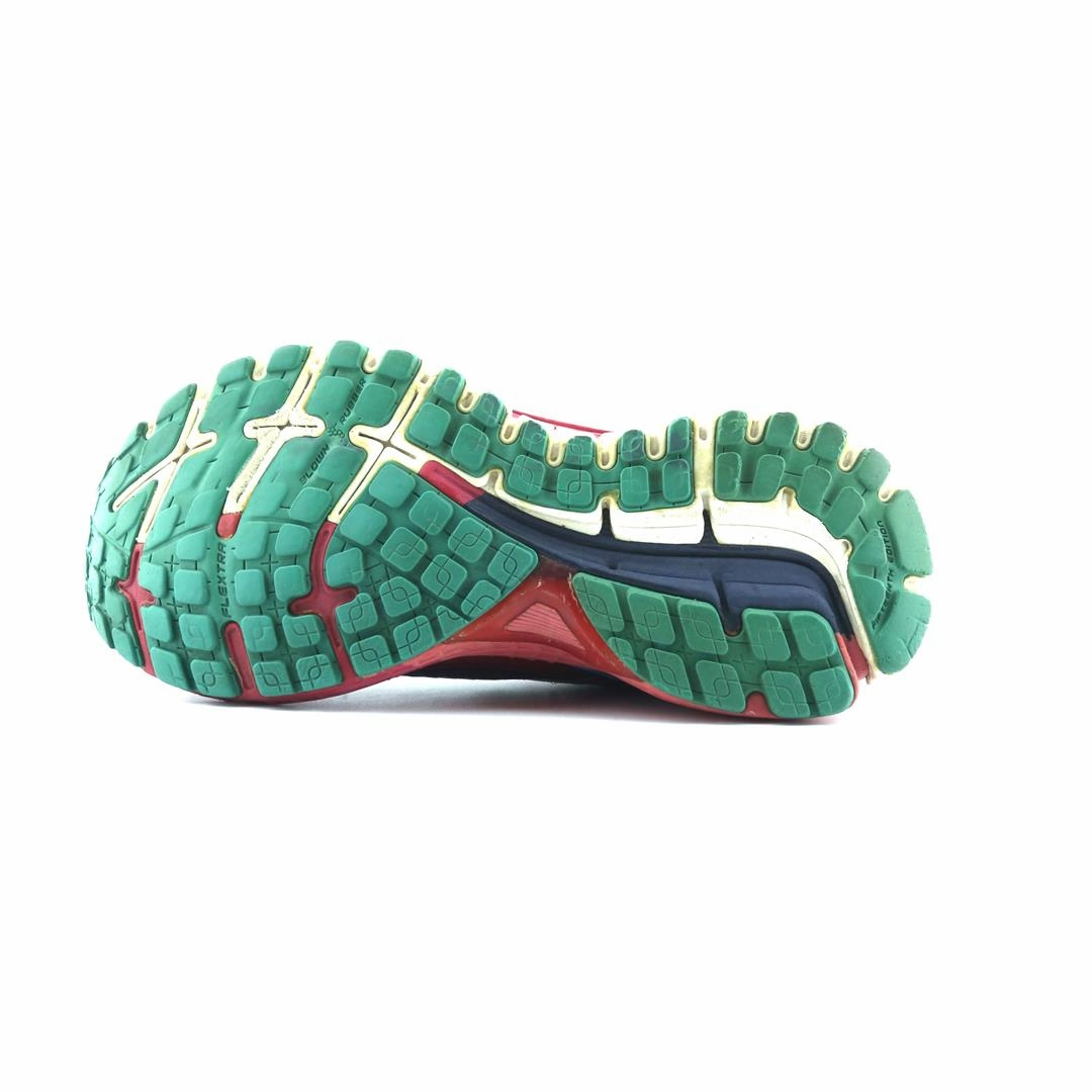 BROOKS ADRENALINE GTS 15 performance running shoe visuals