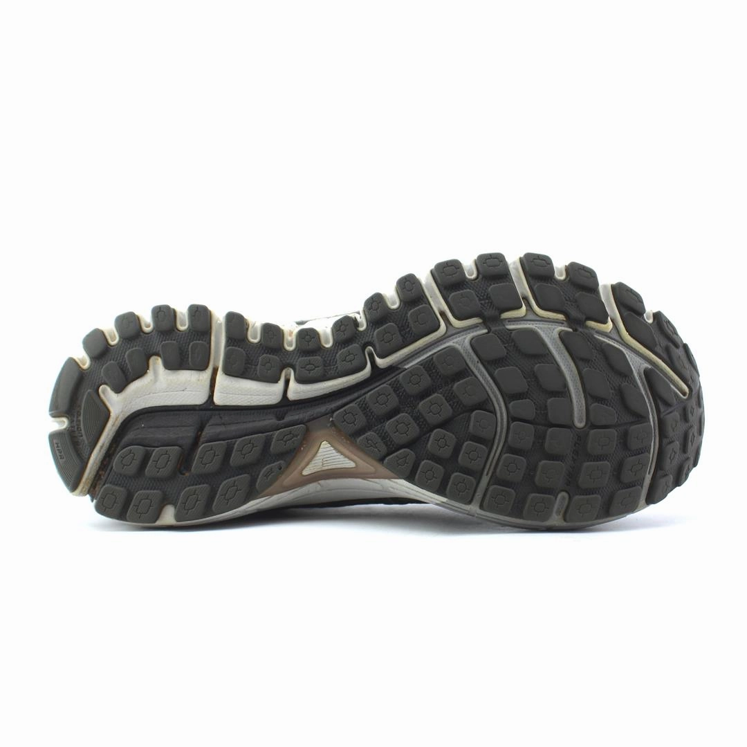 BROOKS ADRENALINE GTS 17 Brooks running footwear shots