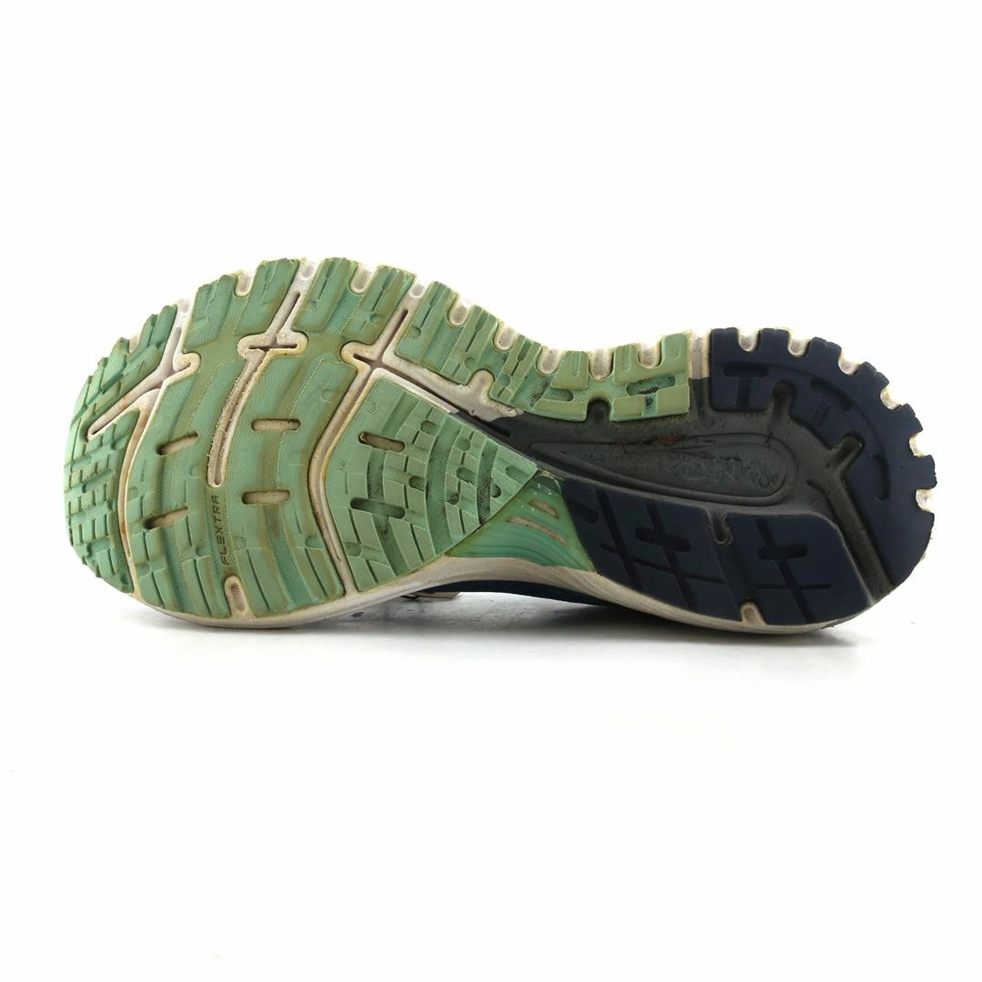 BROOKS ADRENALINE GTS 18 Brooks running shoe close-ups