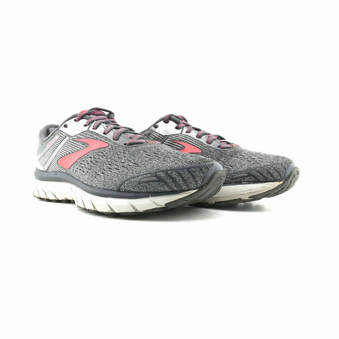 BROOKS ADRENALINE GTS 18 Brooks running shoe close-ups