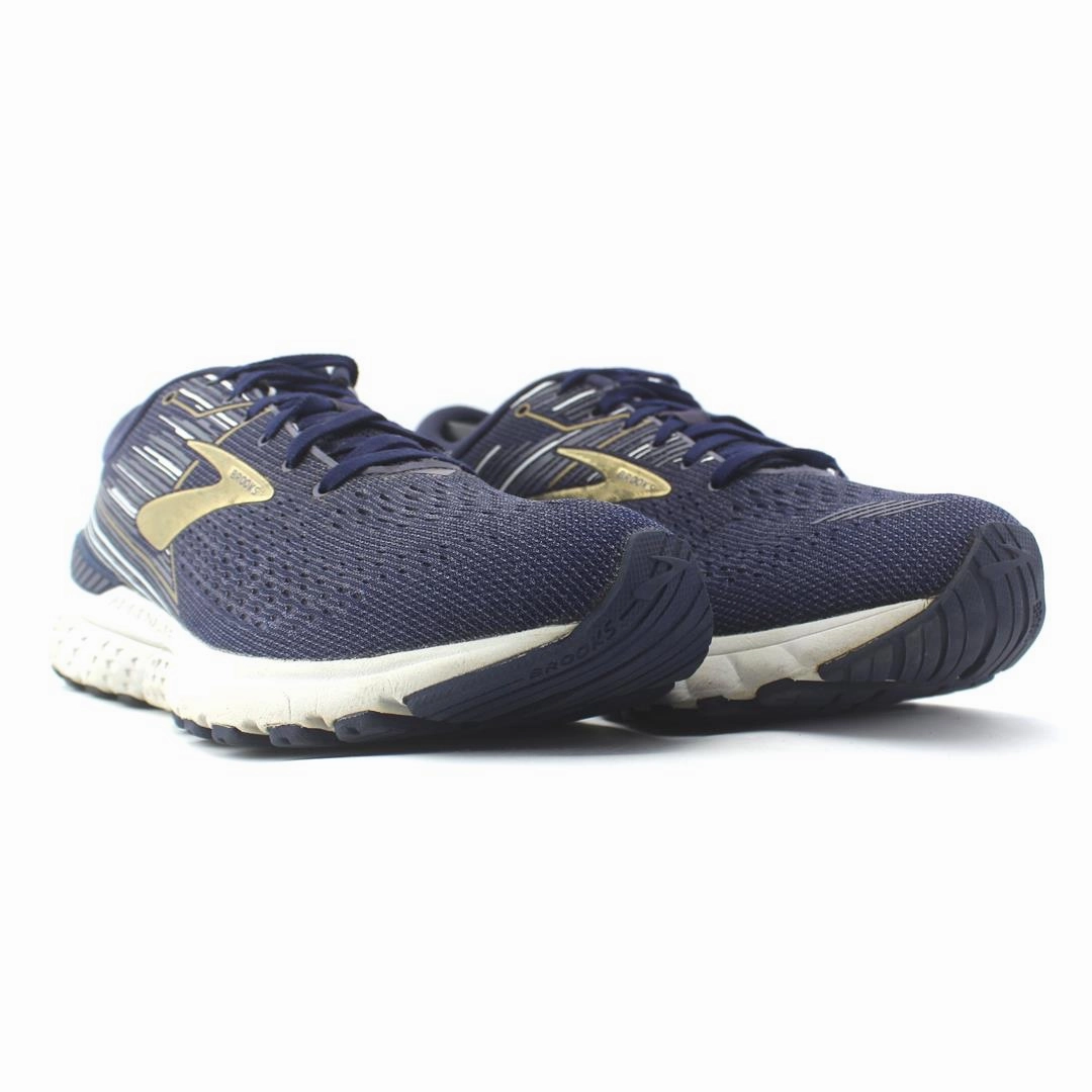 BROOKS ADRENALINE GTS 19 Brooks running footwear shots