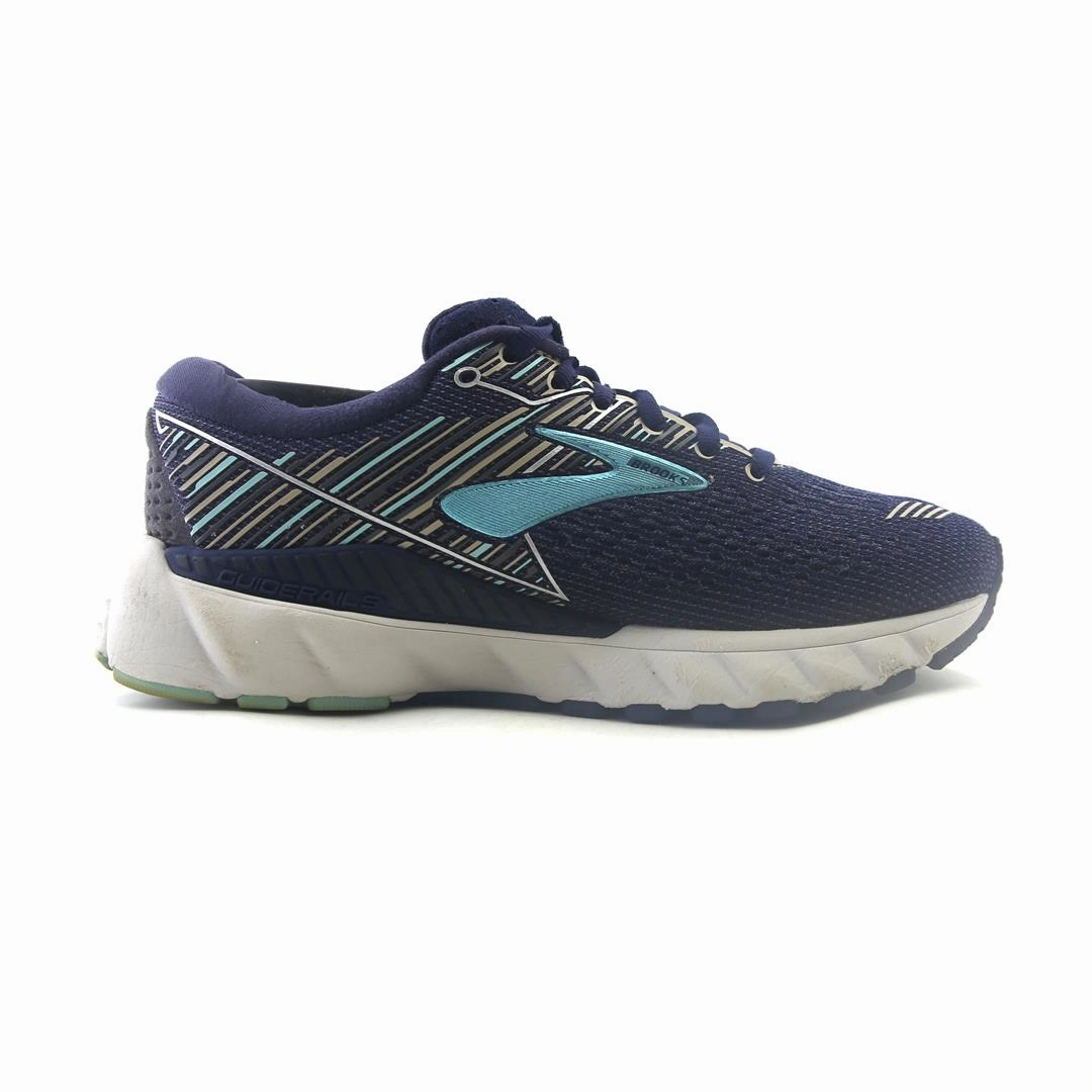 BROOKS ADRENALINE GTS 19 Brooks running footwear shots