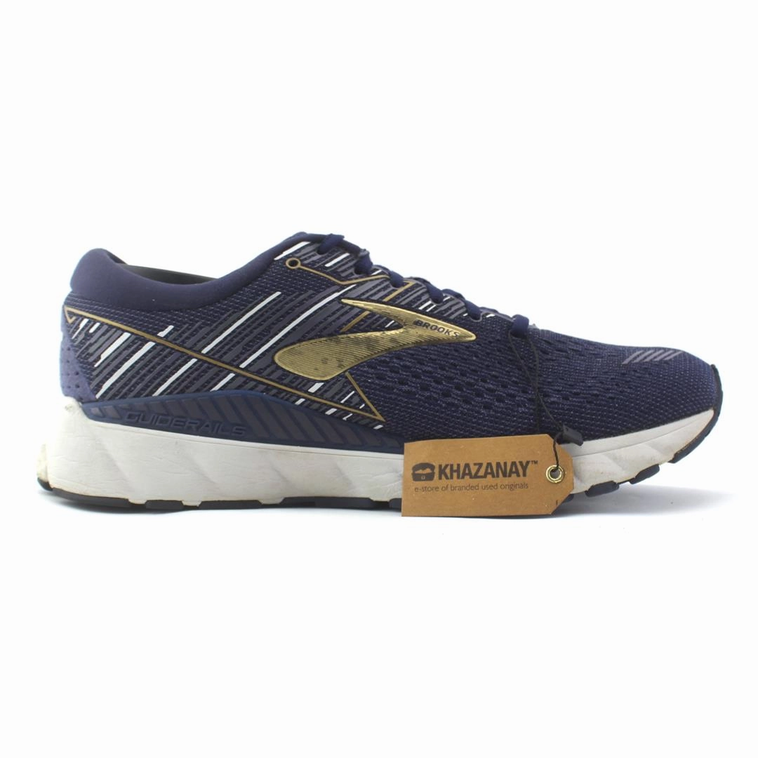 BROOKS ADRENALINE GTS 19 Brooks running footwear shots