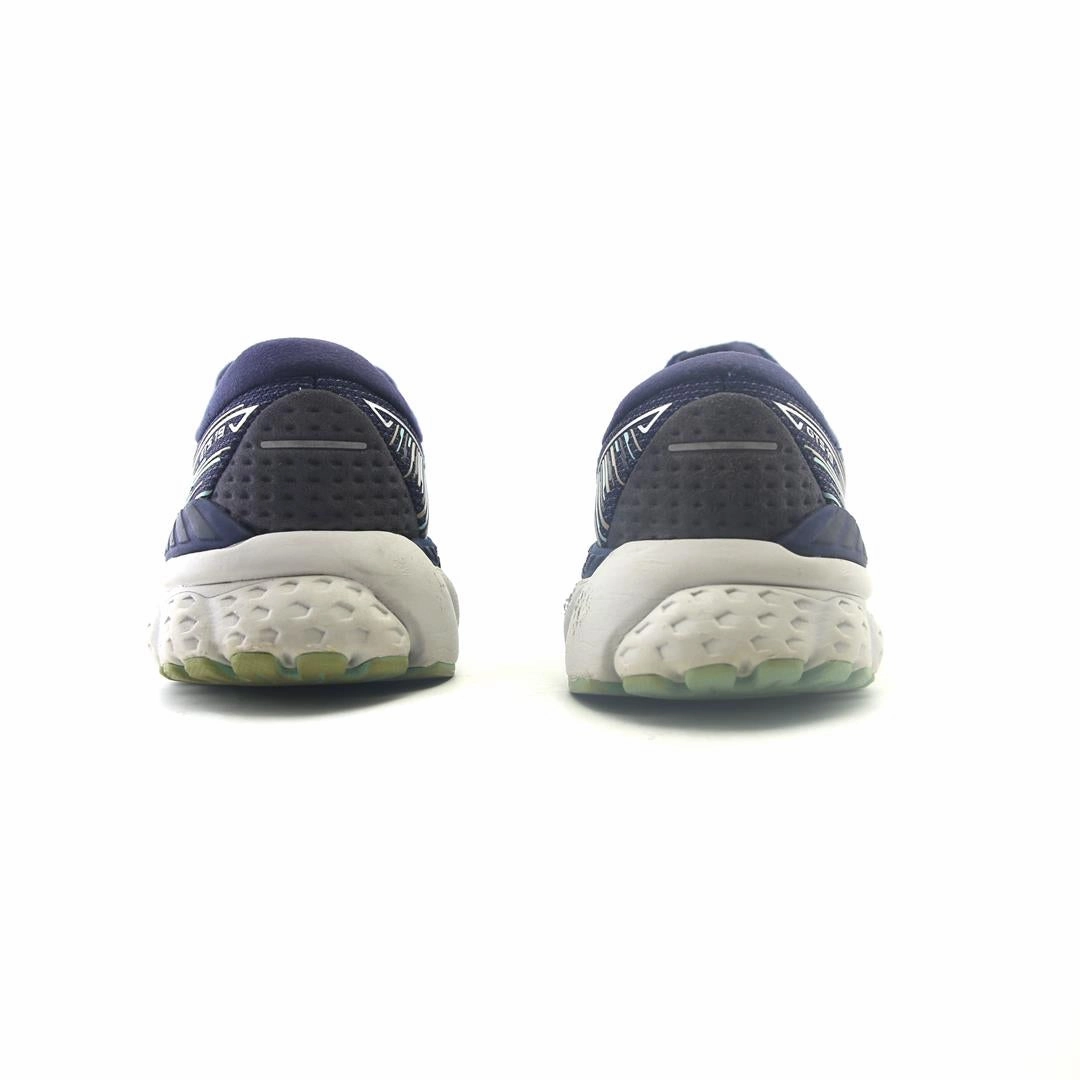 BROOKS ADRENALINE GTS 19 Brooks running footwear shots