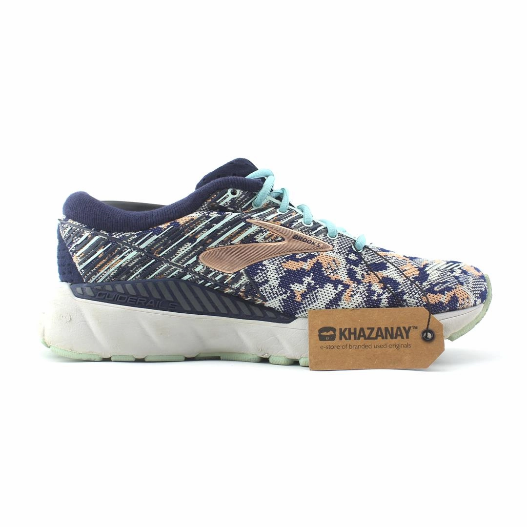 BROOKS ADRENALINE GTS 19 Brooks running footwear shots