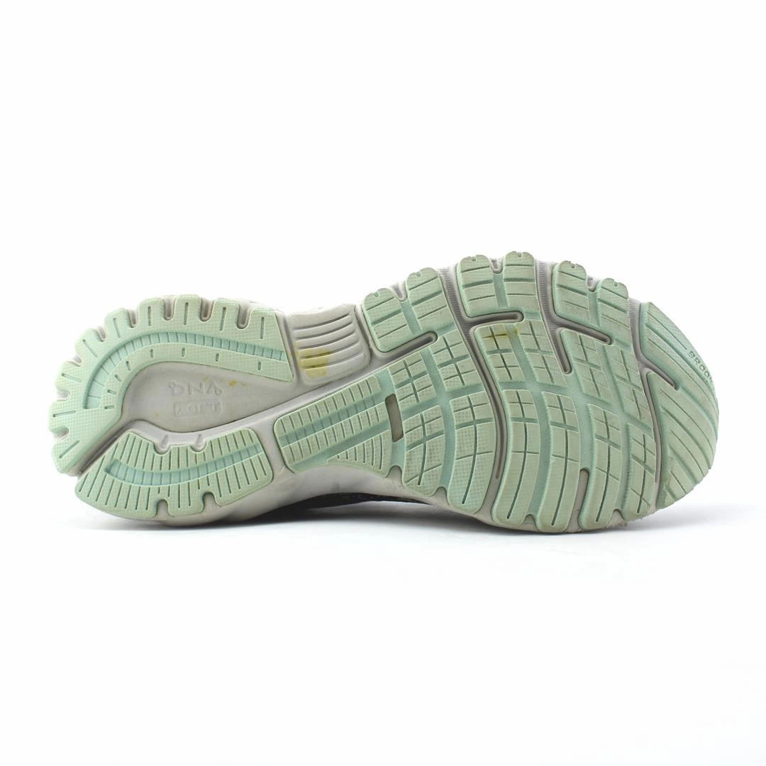BROOKS ADRENALINE GTS 19 Brooks running footwear shots