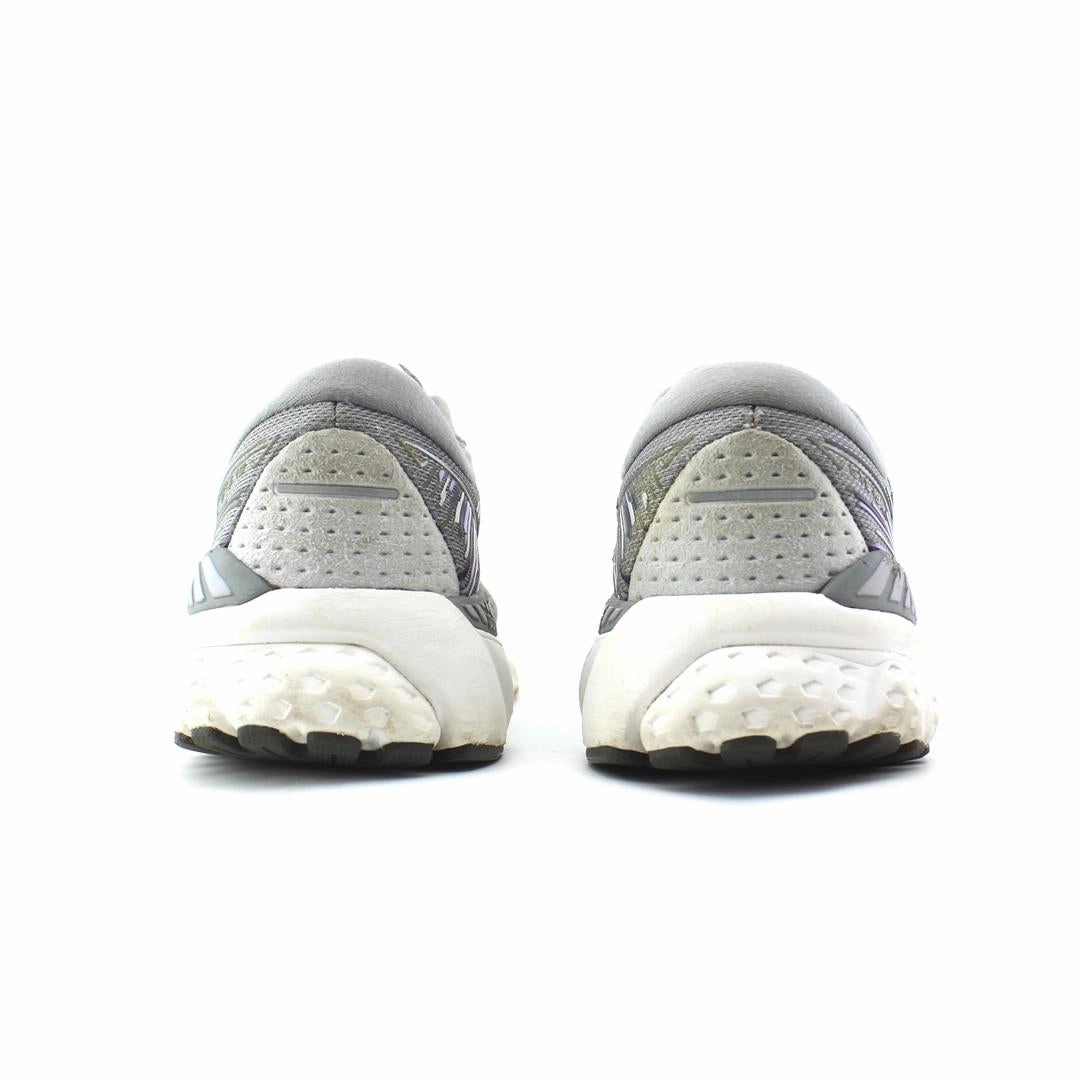 BROOKS ADRENALINE GTS 19 Brooks running shoe close-ups