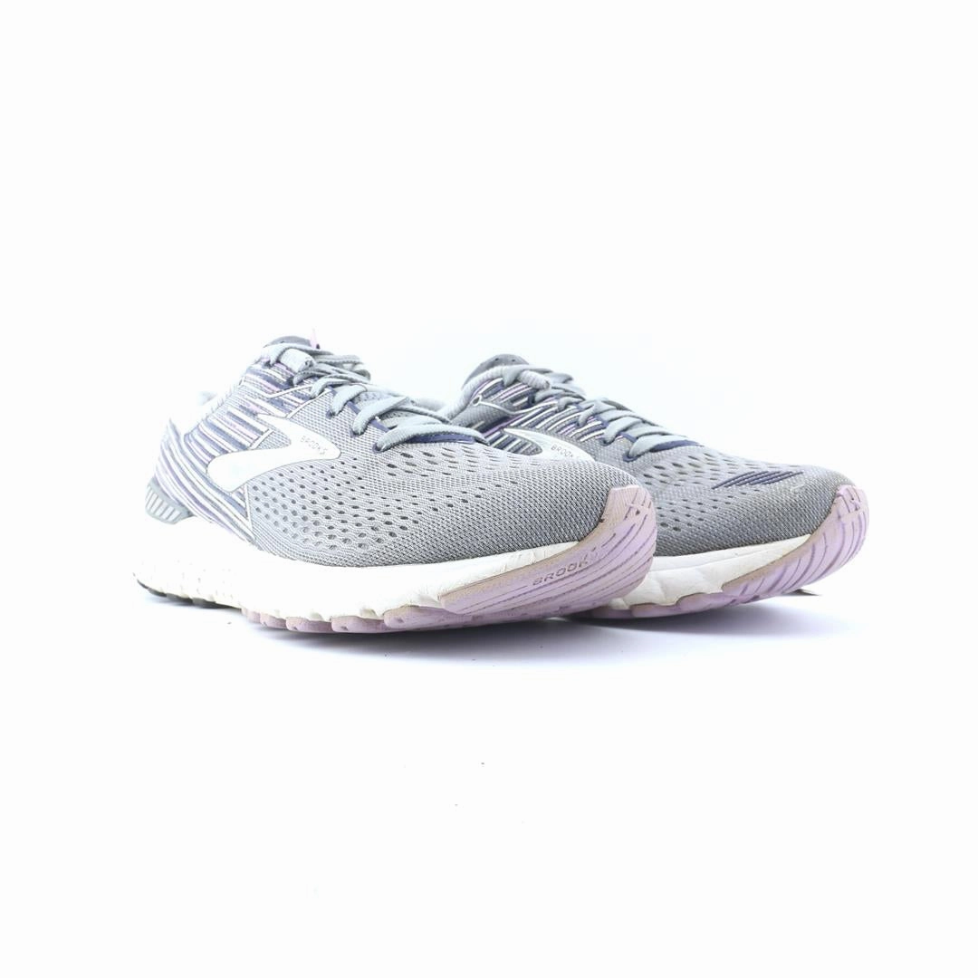 BROOKS ADRENALINE GTS 19 Brooks trainer design images