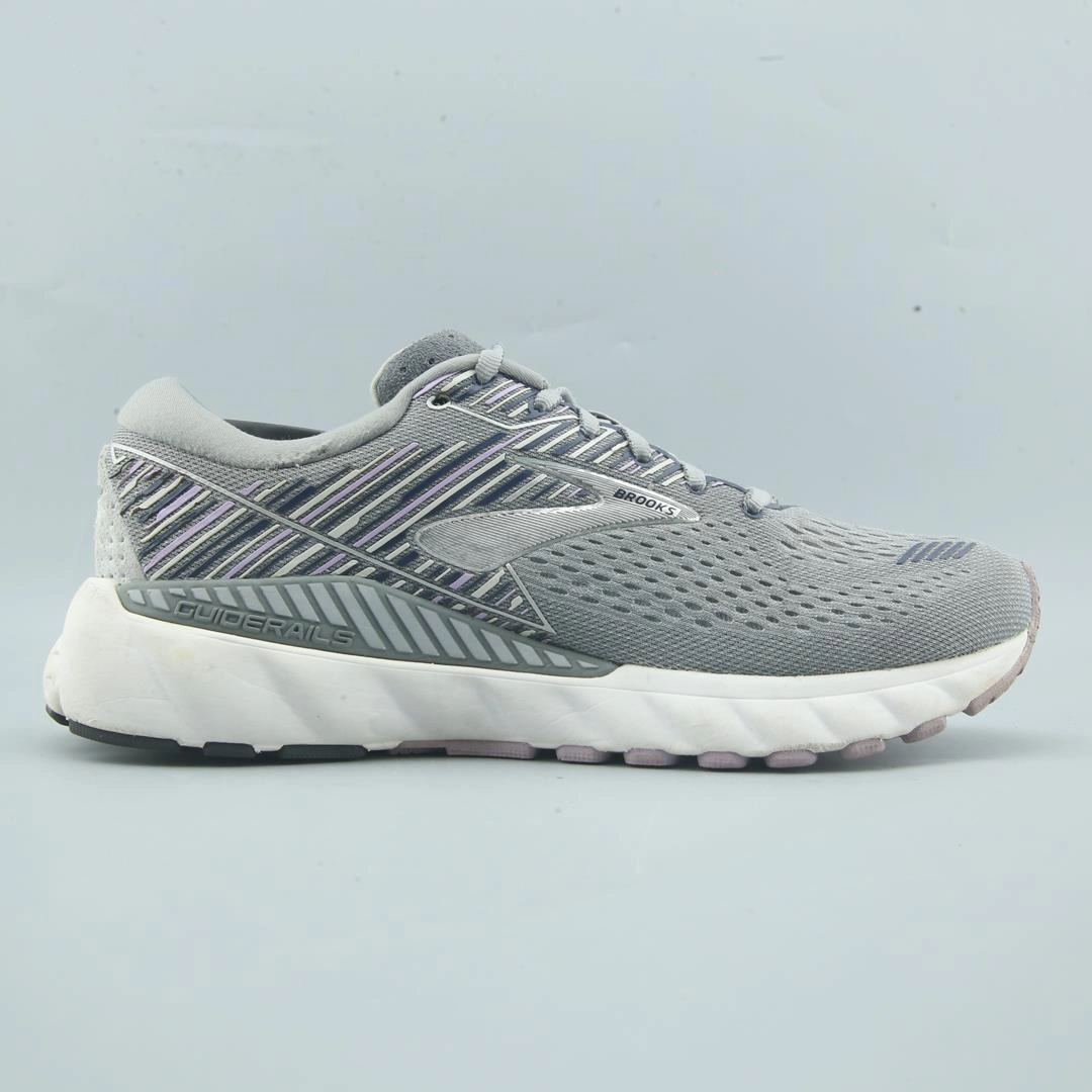 BROOKS ADRENALINE GTS 19 lightweight running shoe photos