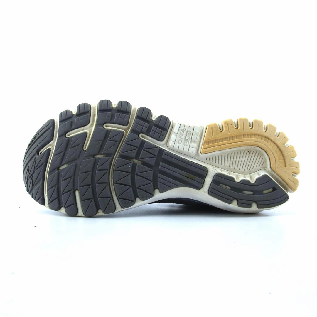 BROOKS ADRENALINE GTS 20 athletic Brooks shoe snapshots