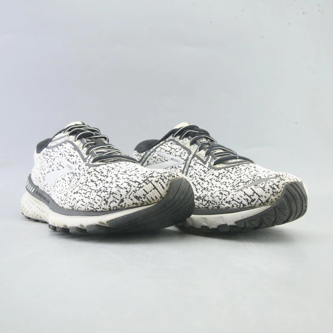 BROOKS ADRENALINE GTS 20 Brooks running shoe close-ups
