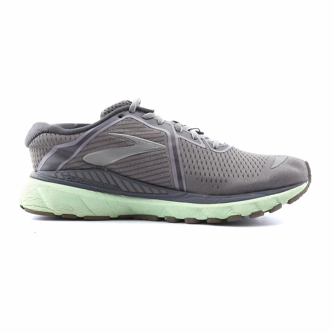 BROOKS ADRENALINE GTS 20 Brooks running shoe close-ups