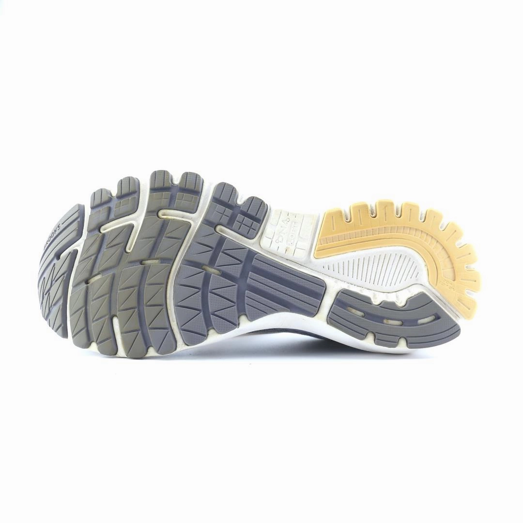 BROOKS ADRENALINE GTS 20 performance running shoe visuals