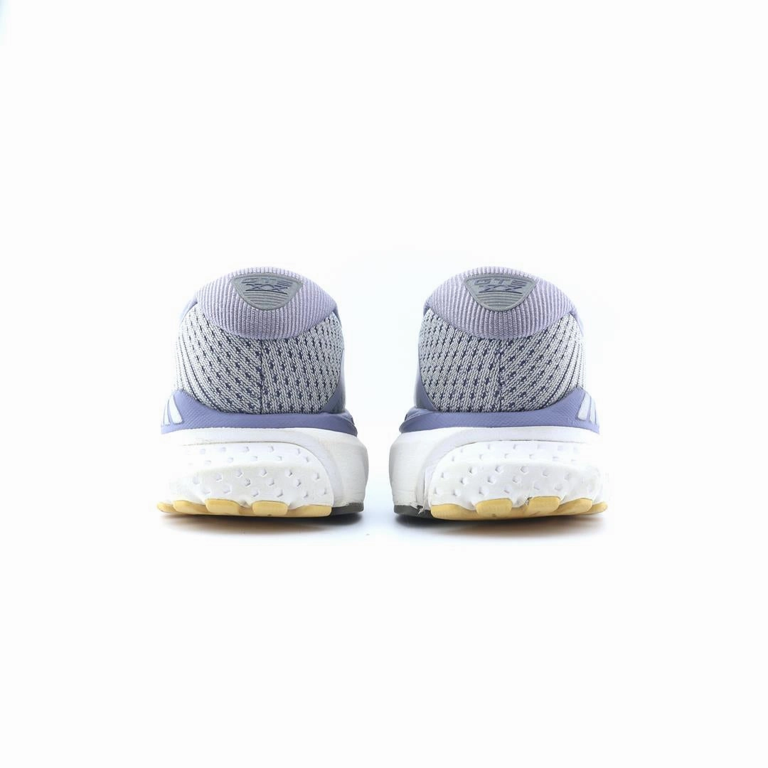 BROOKS ADRENALINE GTS 20 performance running shoe visuals