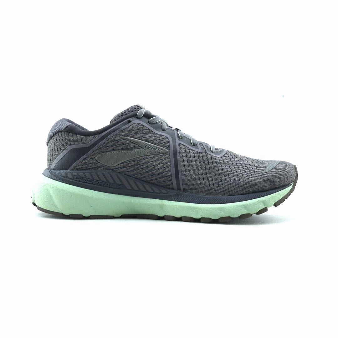 BROOKS ADRENALINE GTS 20 performance running shoe visuals