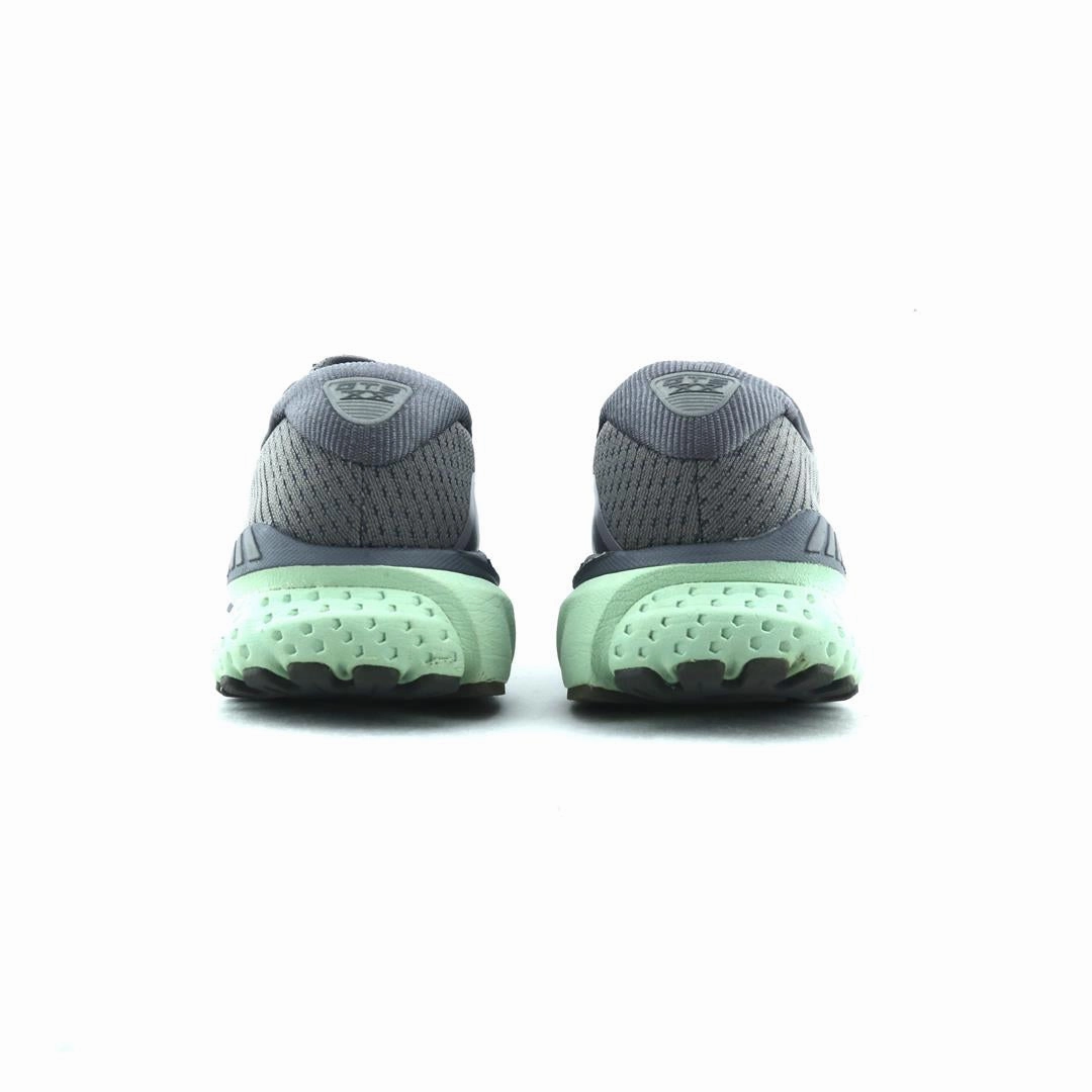 BROOKS ADRENALINE GTS 20 performance running shoe visuals