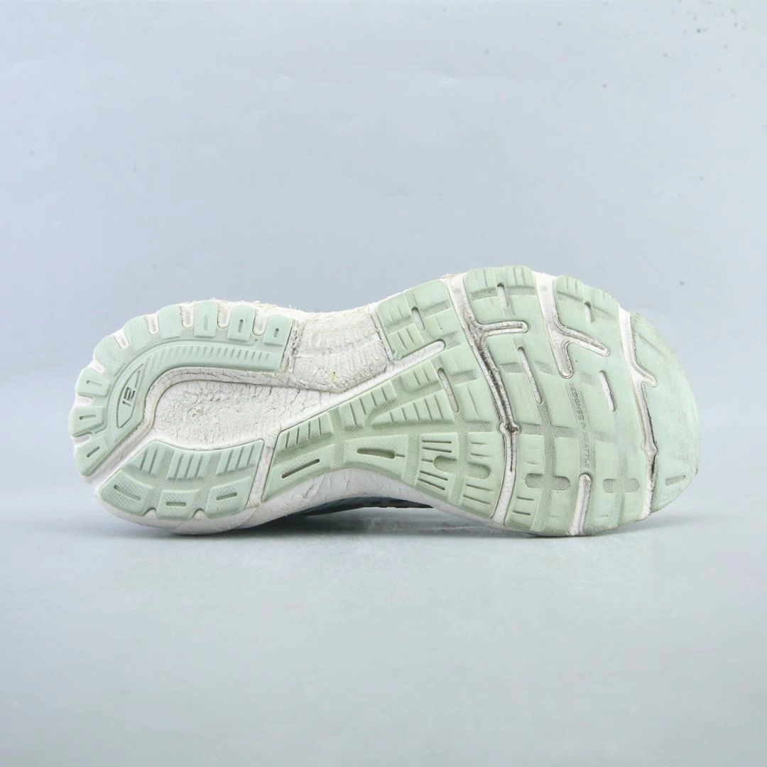 BROOKS ADRENALINE GTS 21 athletic Brooks shoe snapshots