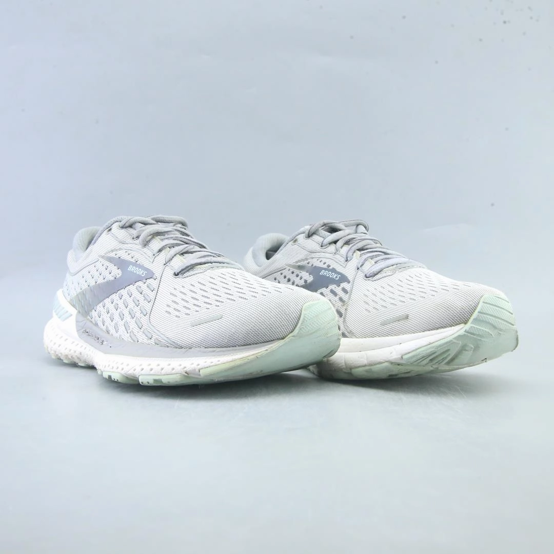 BROOKS ADRENALINE GTS 21 athletic Brooks shoe snapshots