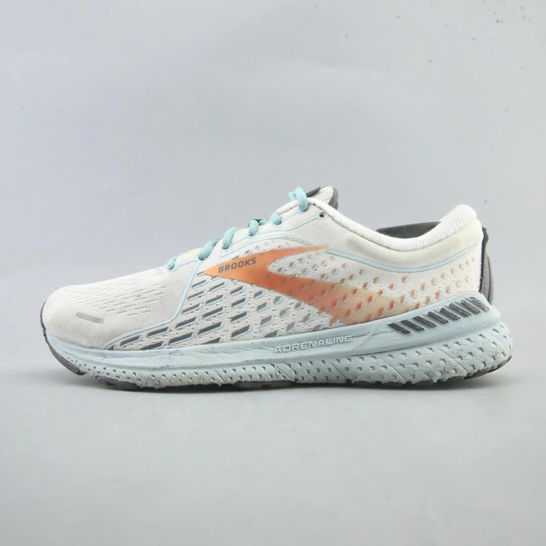 BROOKS ADRENALINE GTS 21 Brooks lightweight running footwear