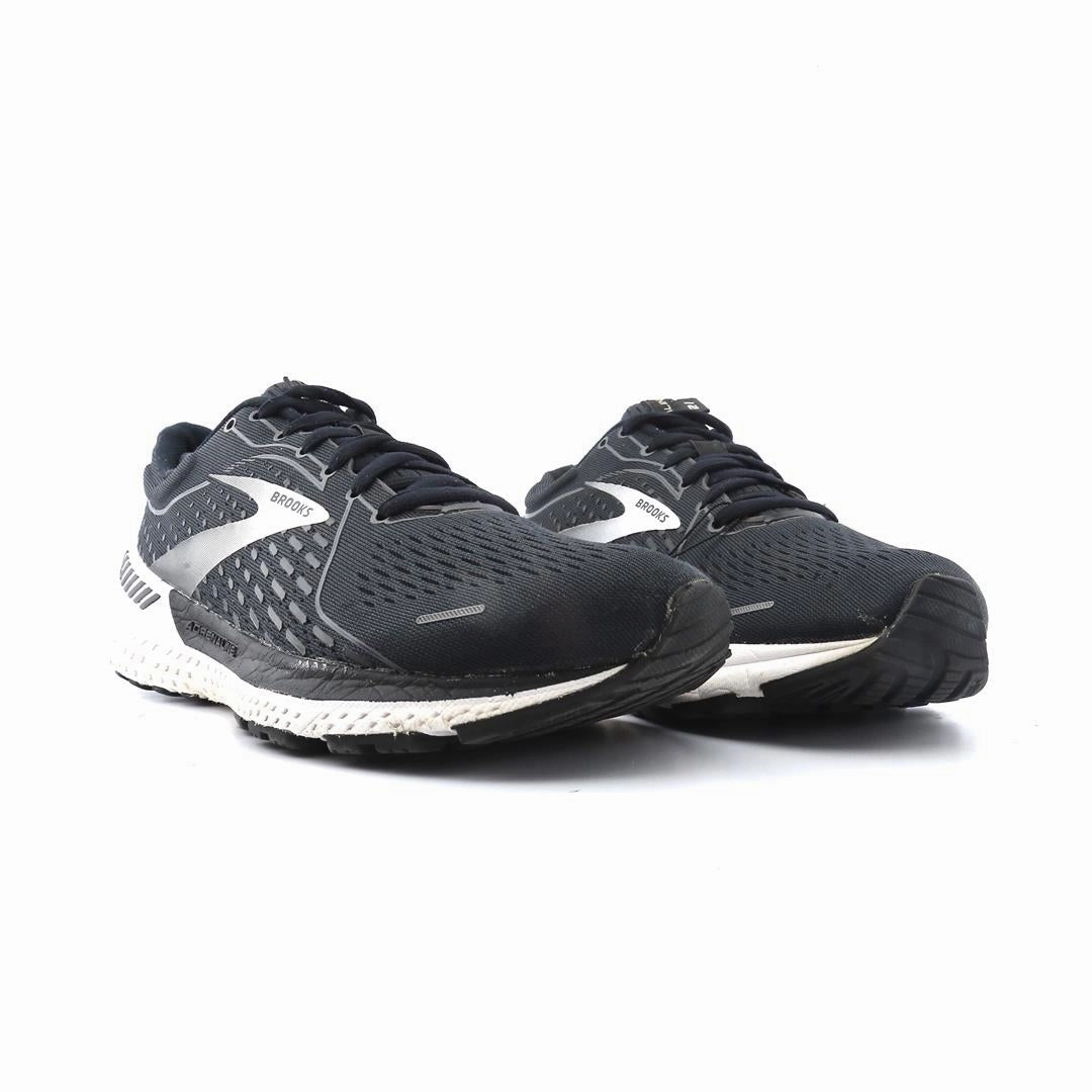 BROOKS ADRENALINE GTS 21 athletic Brooks shoe snapshots