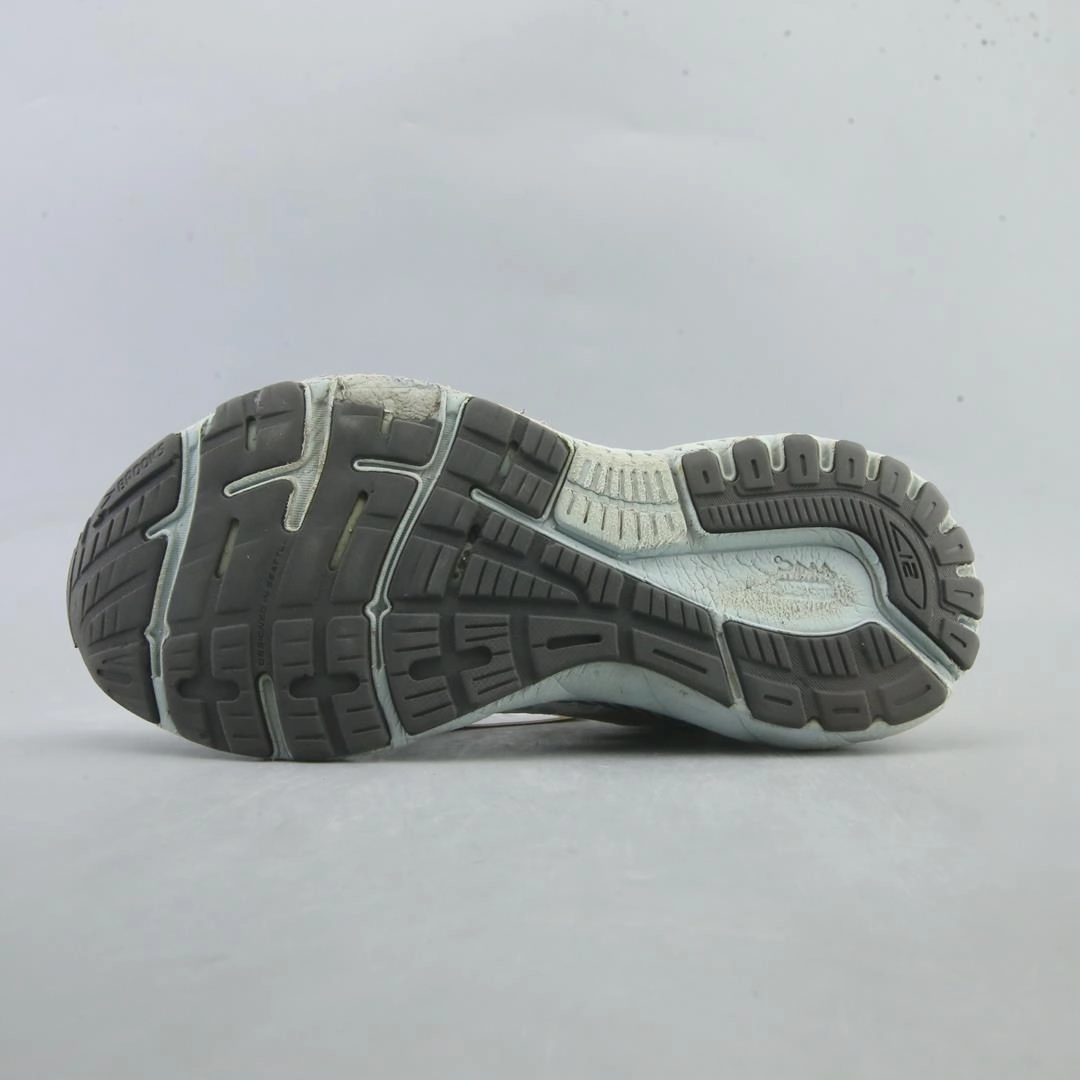BROOKS ADRENALINE GTS 21 athletic Brooks shoe snapshots