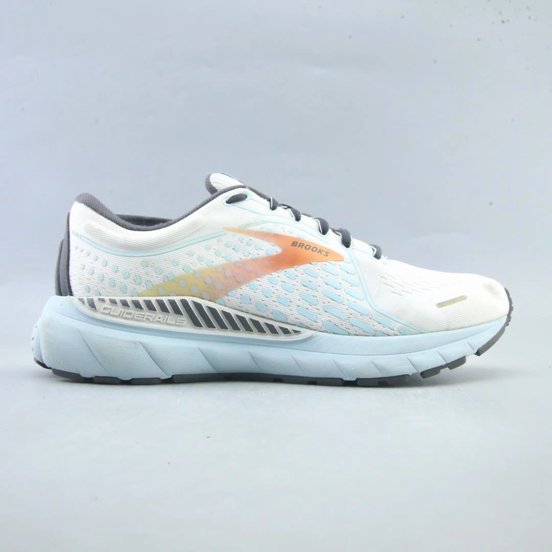 BROOKS ADRENALINE GTS 21 athletic Brooks shoe snapshots