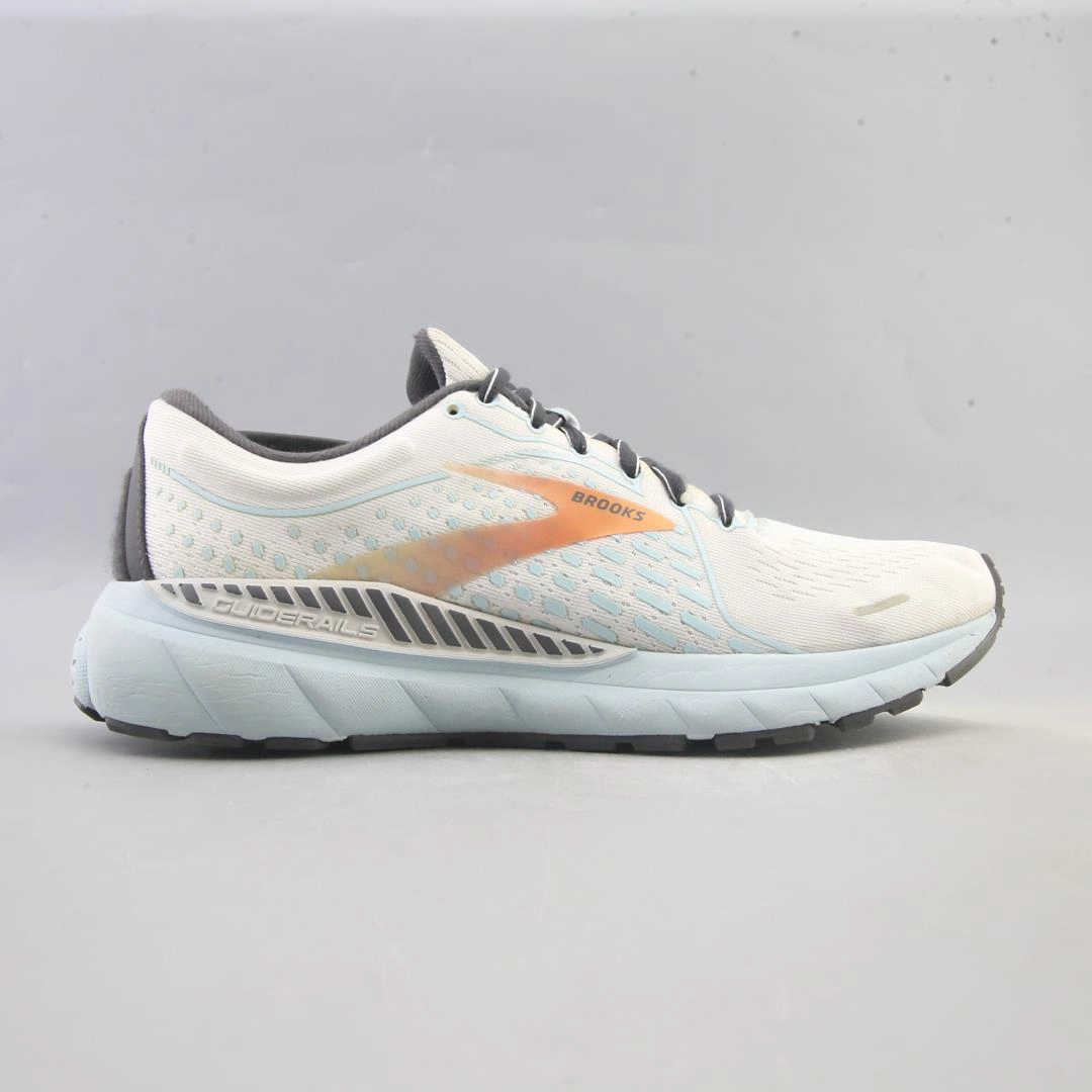 BROOKS ADRENALINE GTS 21 Brooks running footwear shots