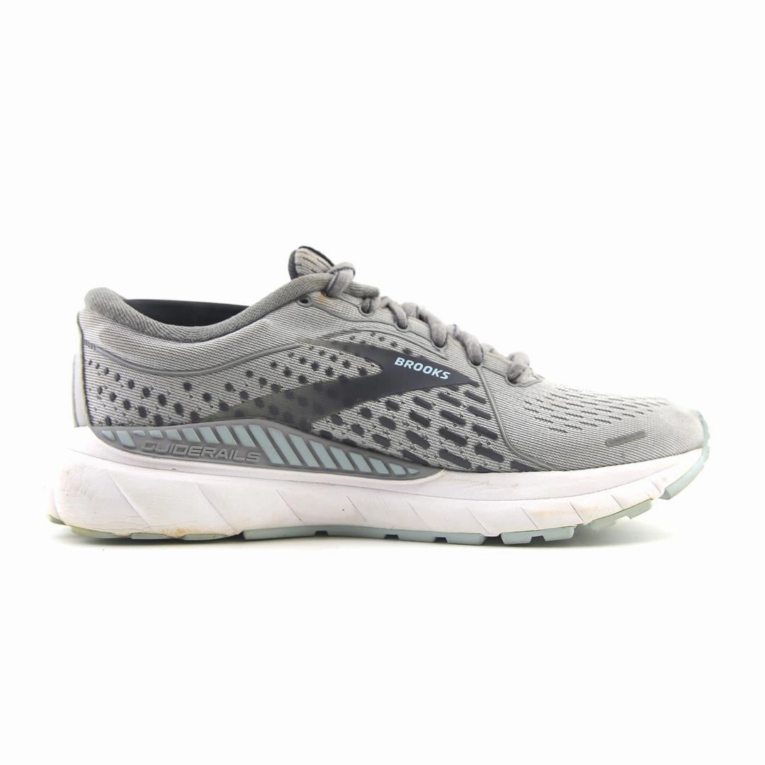 BROOKS ADRENALINE GTS 21 Brooks running footwear shots