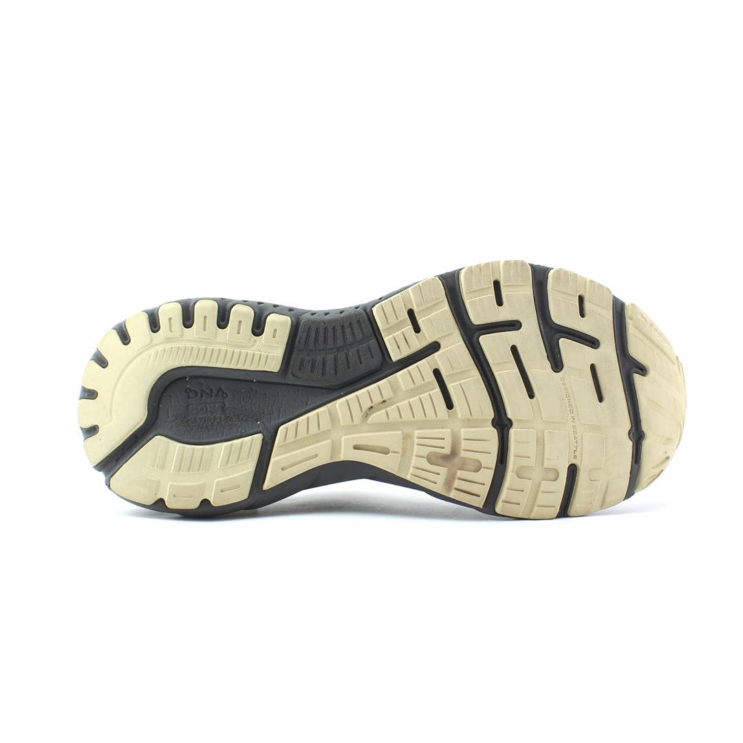 BROOKS ADRENALINE GTS 21 Brooks running footwear shots