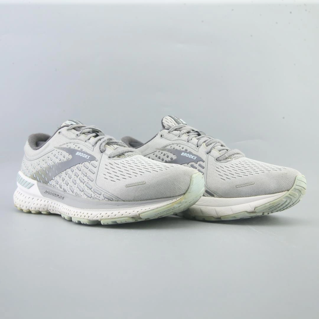 BROOKS ADRENALINE GTS 21 Brooks running shoe close-ups