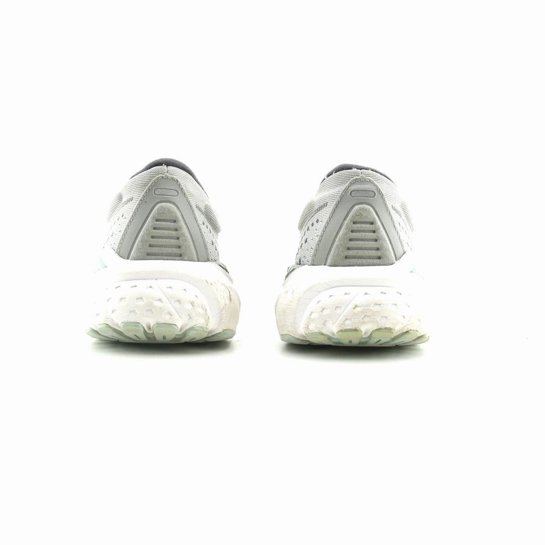 BROOKS ADRENALINE GTS 21 Brooks running shoe close-ups