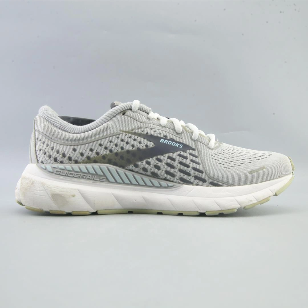 BROOKS ADRENALINE GTS 21 Brooks trainer design images