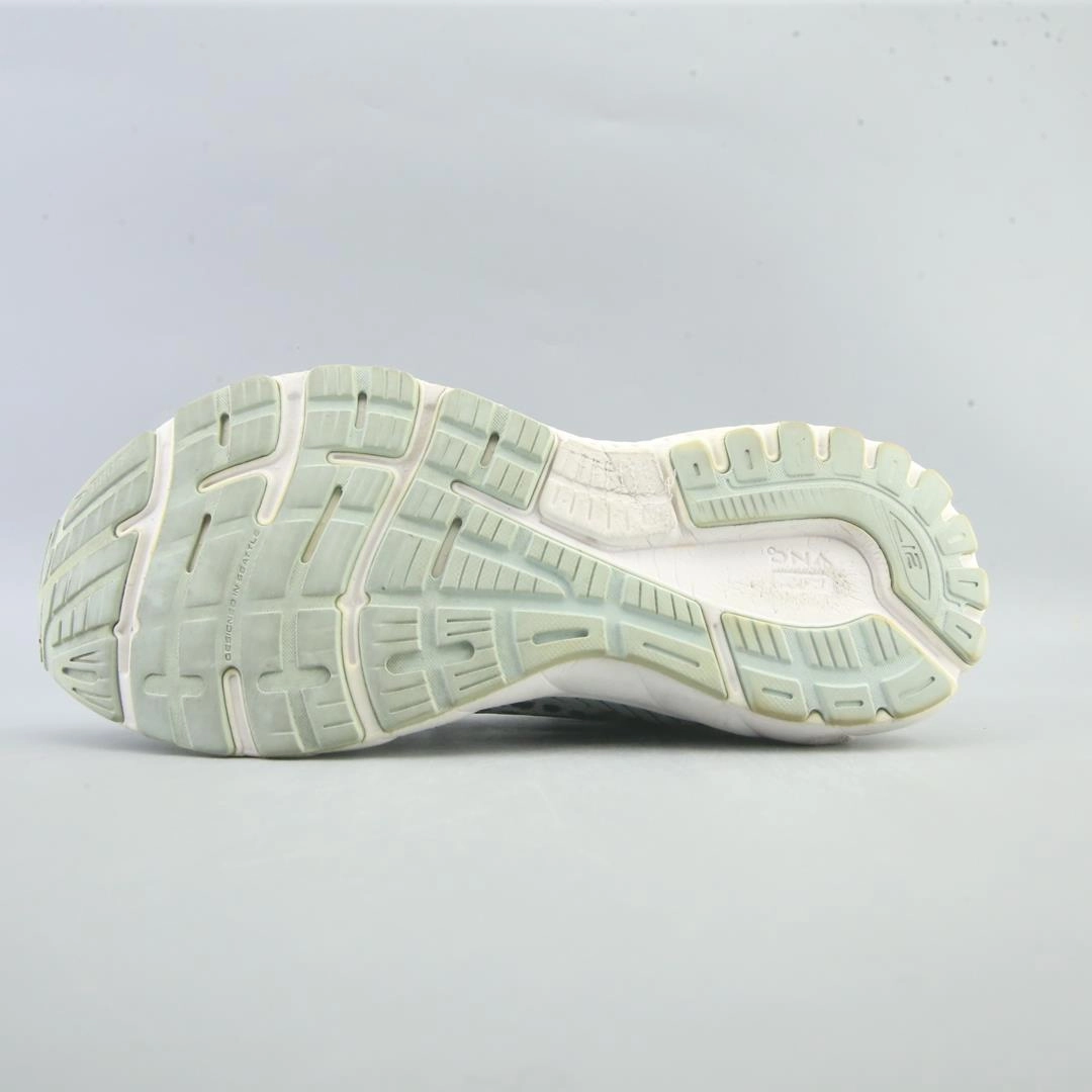 BROOKS ADRENALINE GTS 21 Brooks trainer design images