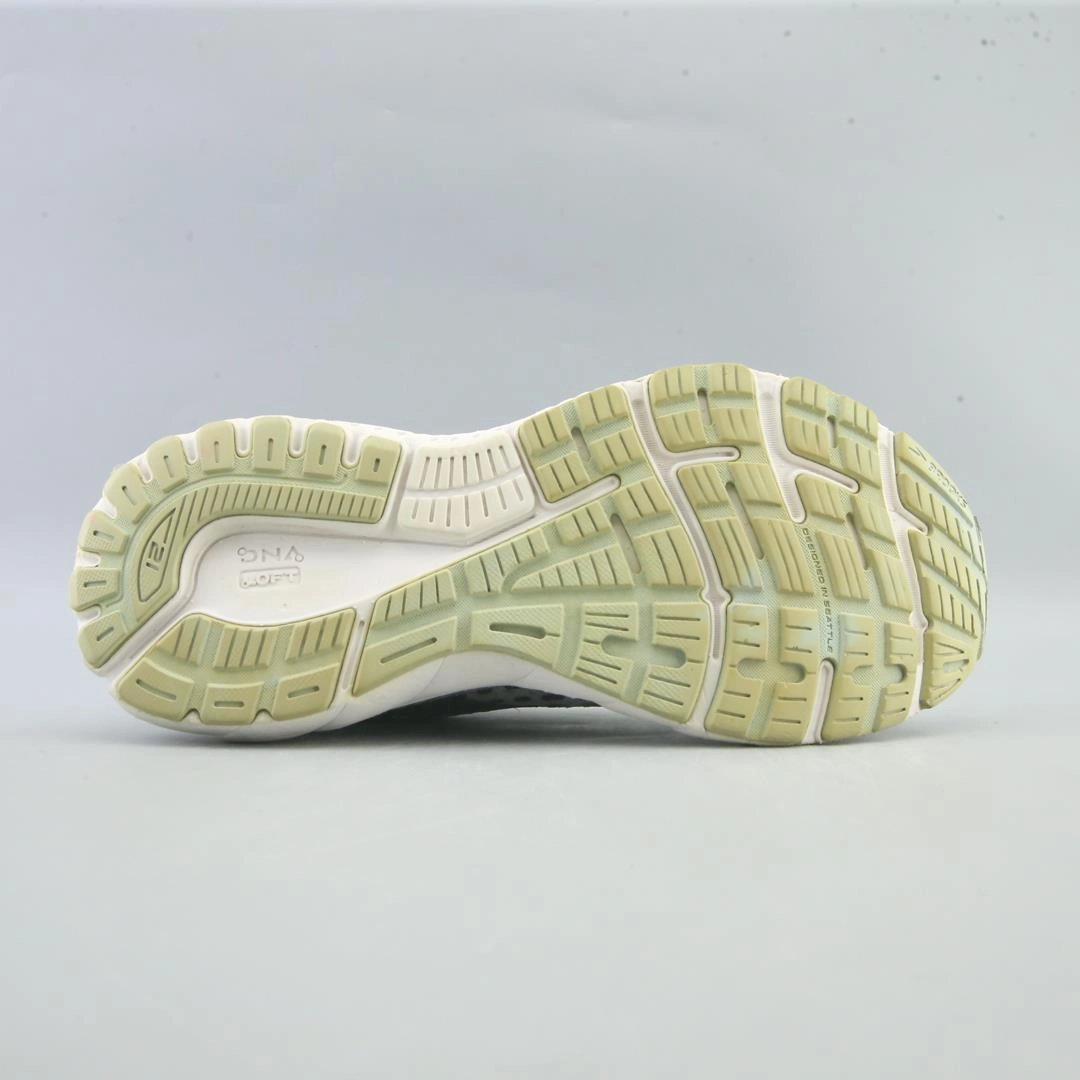 BROOKS ADRENALINE GTS 21 Brooks trainer design images