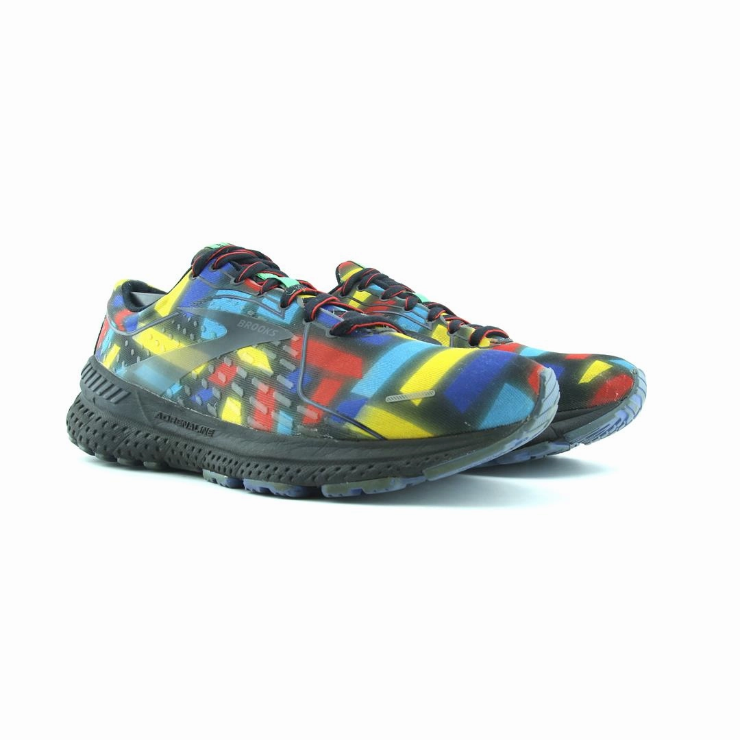 BROOKS ADRENALINE GTS 21 lightweight running shoe photos