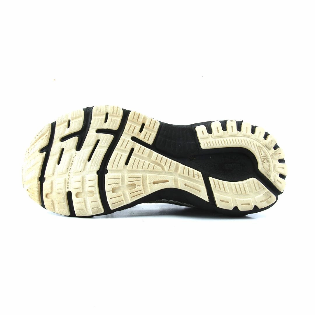 BROOKS ADRENALINE GTS 21 performance running shoe visuals