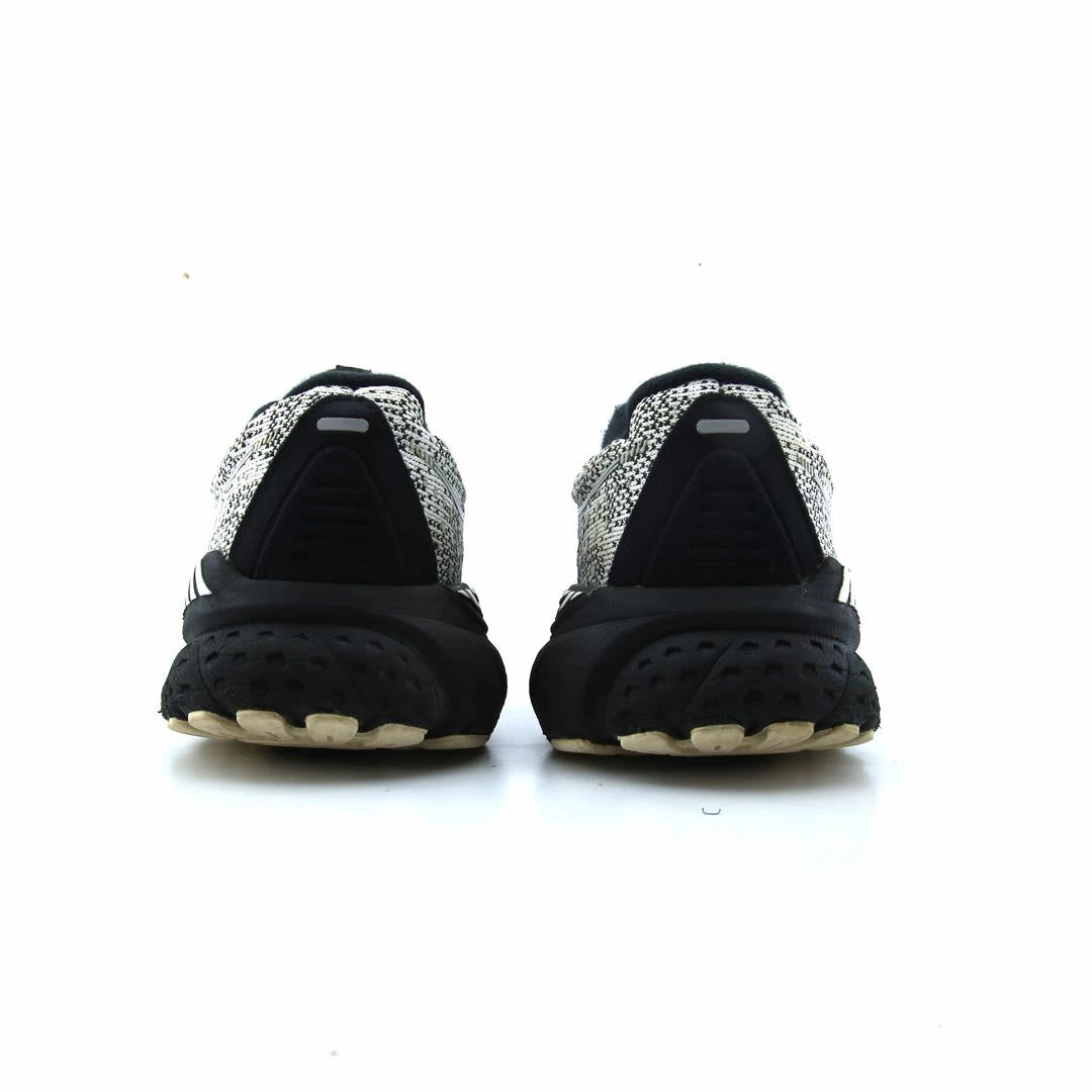 BROOKS ADRENALINE GTS 21 performance running shoe visuals