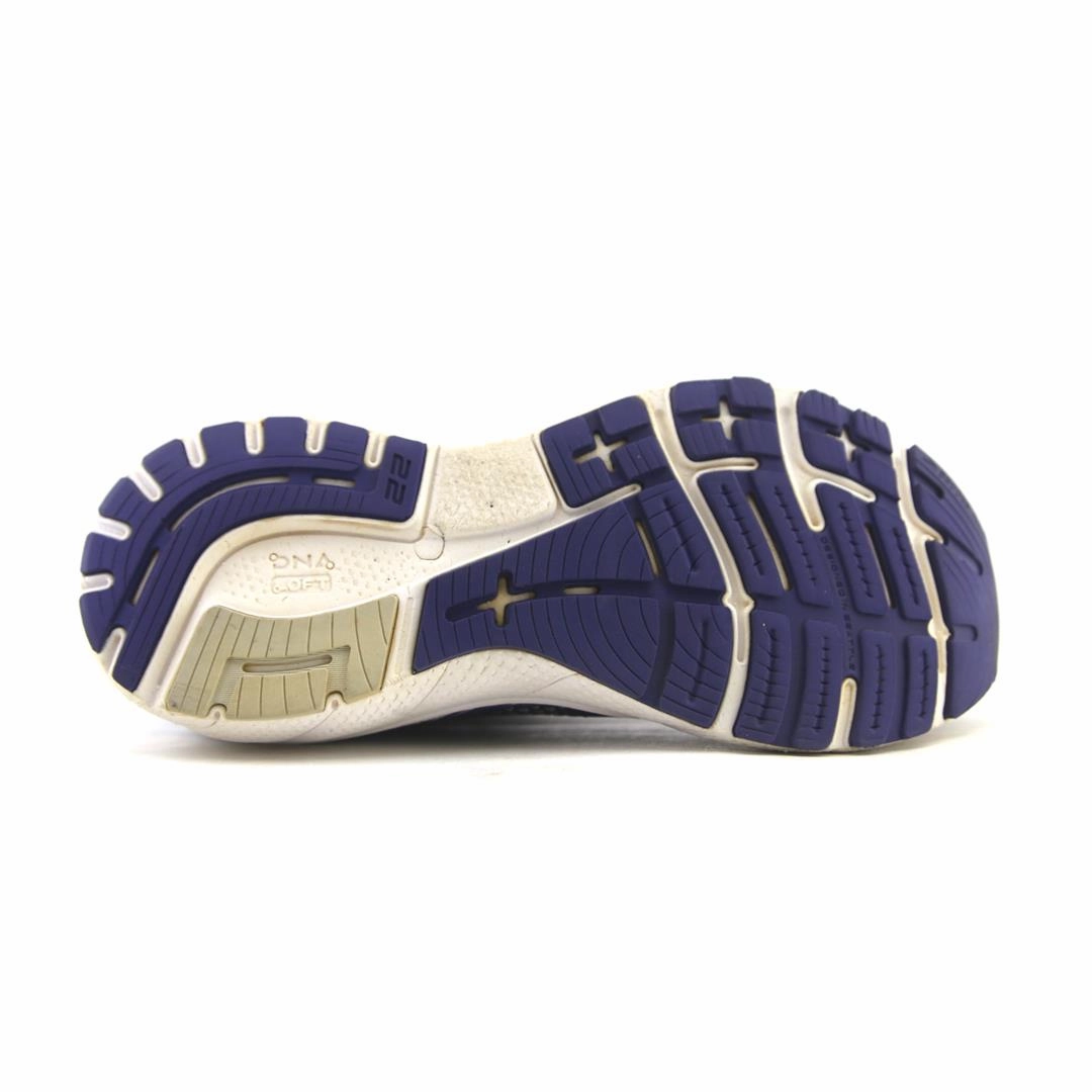 BROOKS ADRENALINE GTS 22 athletic Brooks shoe snapshots