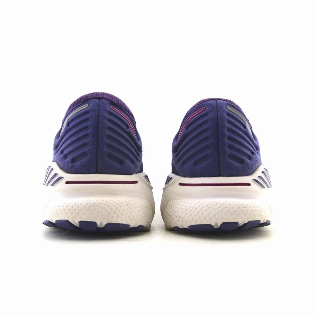 BROOKS ADRENALINE GTS 22 athletic Brooks shoe snapshots