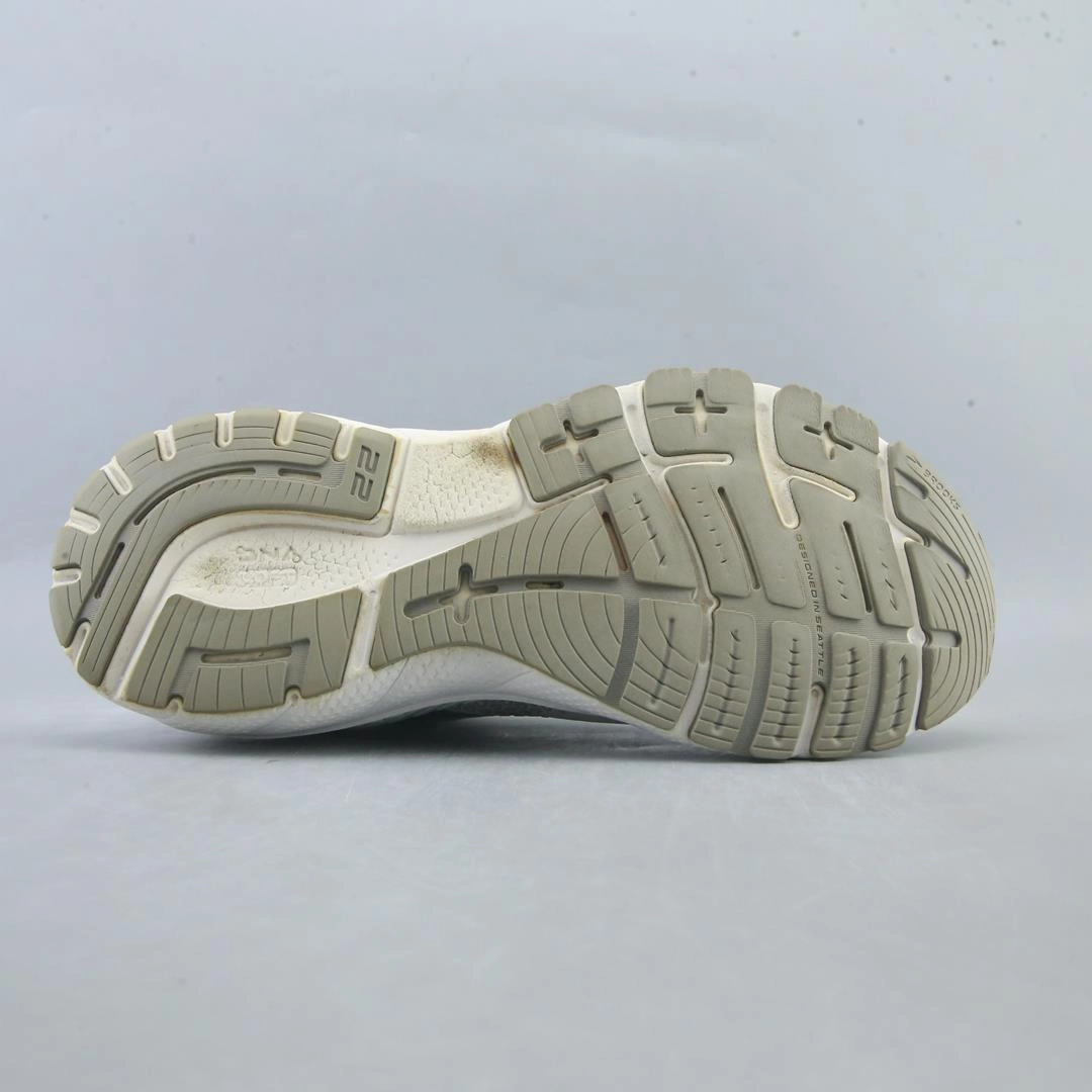 BROOKS ADRENALINE GTS 22 athletic Brooks shoe snapshots