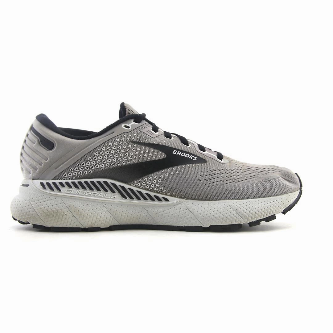 BROOKS ADRENALINE GTS 22 athletic Brooks shoe snapshots