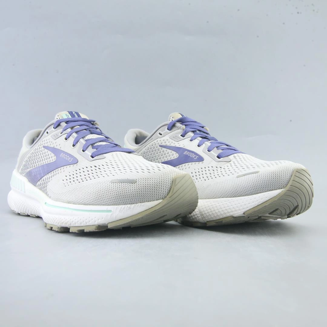 BROOKS ADRENALINE GTS 22 athletic Brooks shoe snapshots