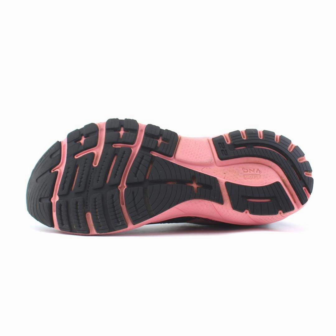 BROOKS ADRENALINE GTS 22 Brooks running footwear shots