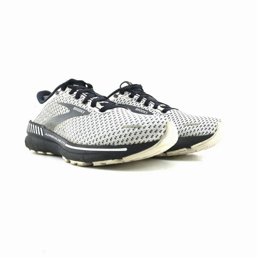 BROOKS ADRENALINE GTS 22 Brooks running shoe close-ups