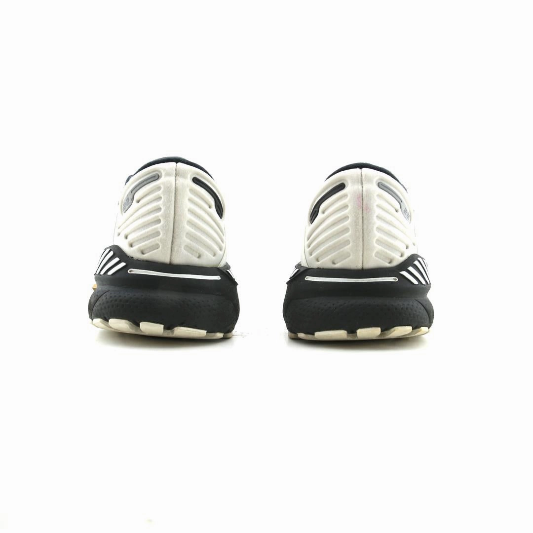 BROOKS ADRENALINE GTS 22 Brooks running shoe close-ups