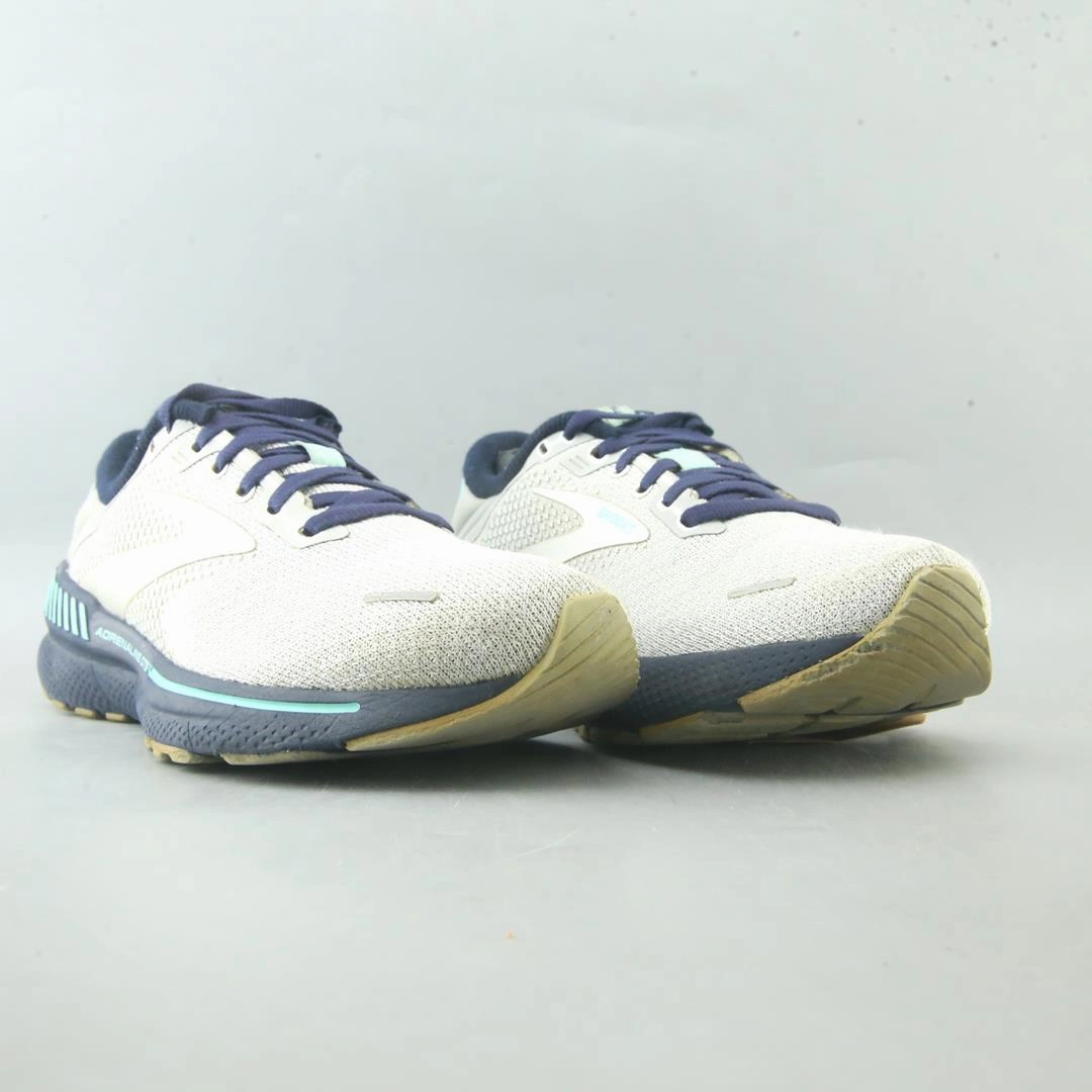 BROOKS ADRENALINE GTS 22 Brooks trainer design images