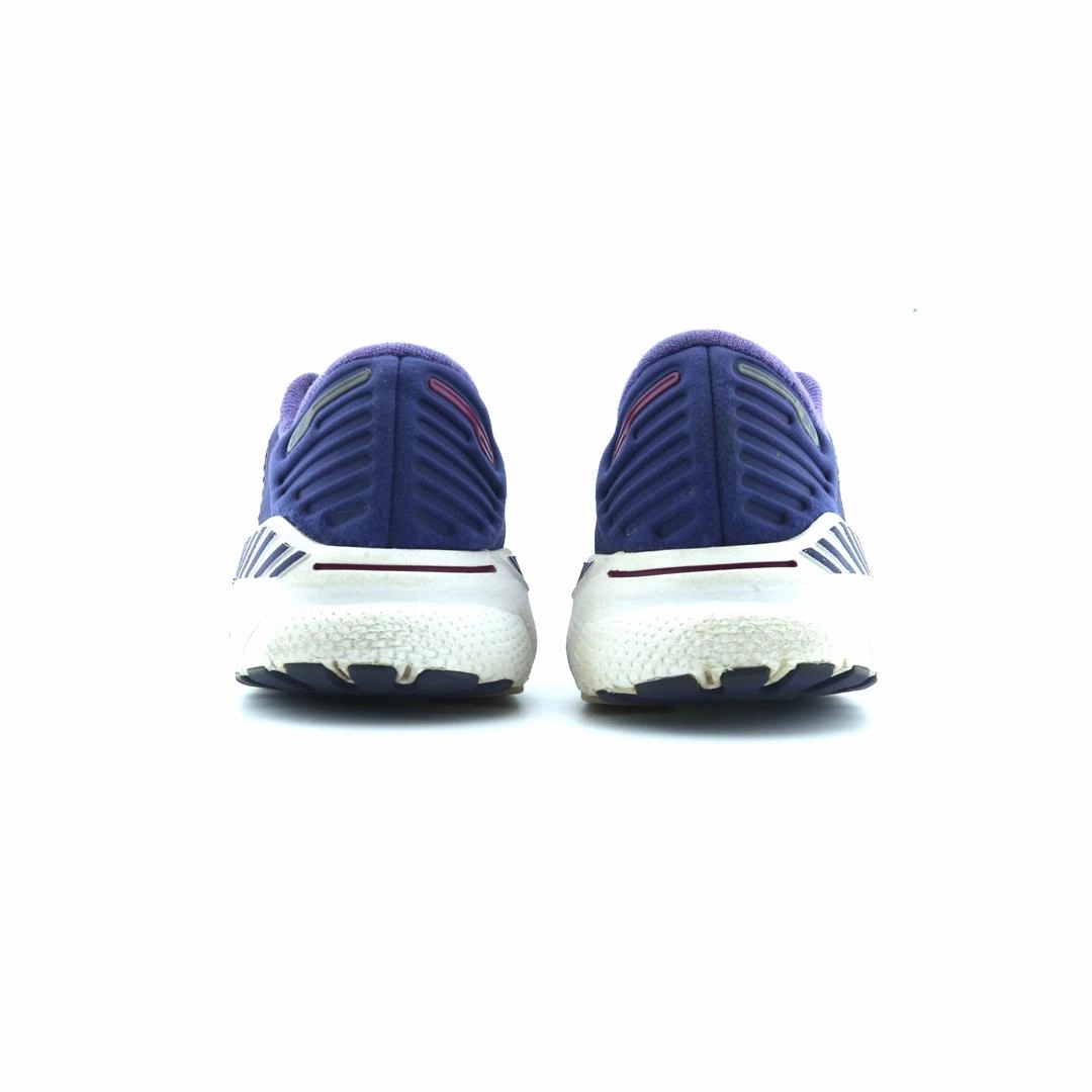 BROOKS ADRENALINE GTS 22 Brooks trainer design images