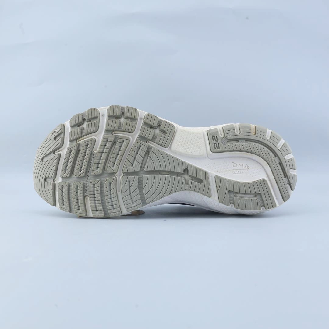 BROOKS ADRENALINE GTS 22 Brooks trainer design images