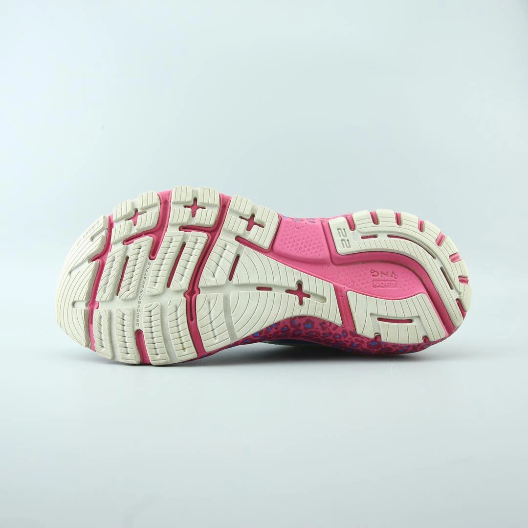 BROOKS ADRENALINE GTS 22 Brooks trainer design images